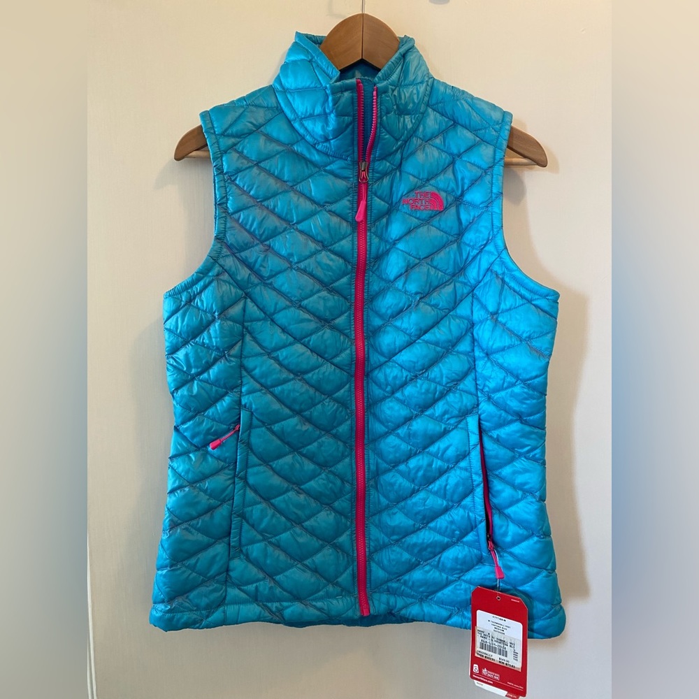 The North Face Thermoball Vest, Size M, New